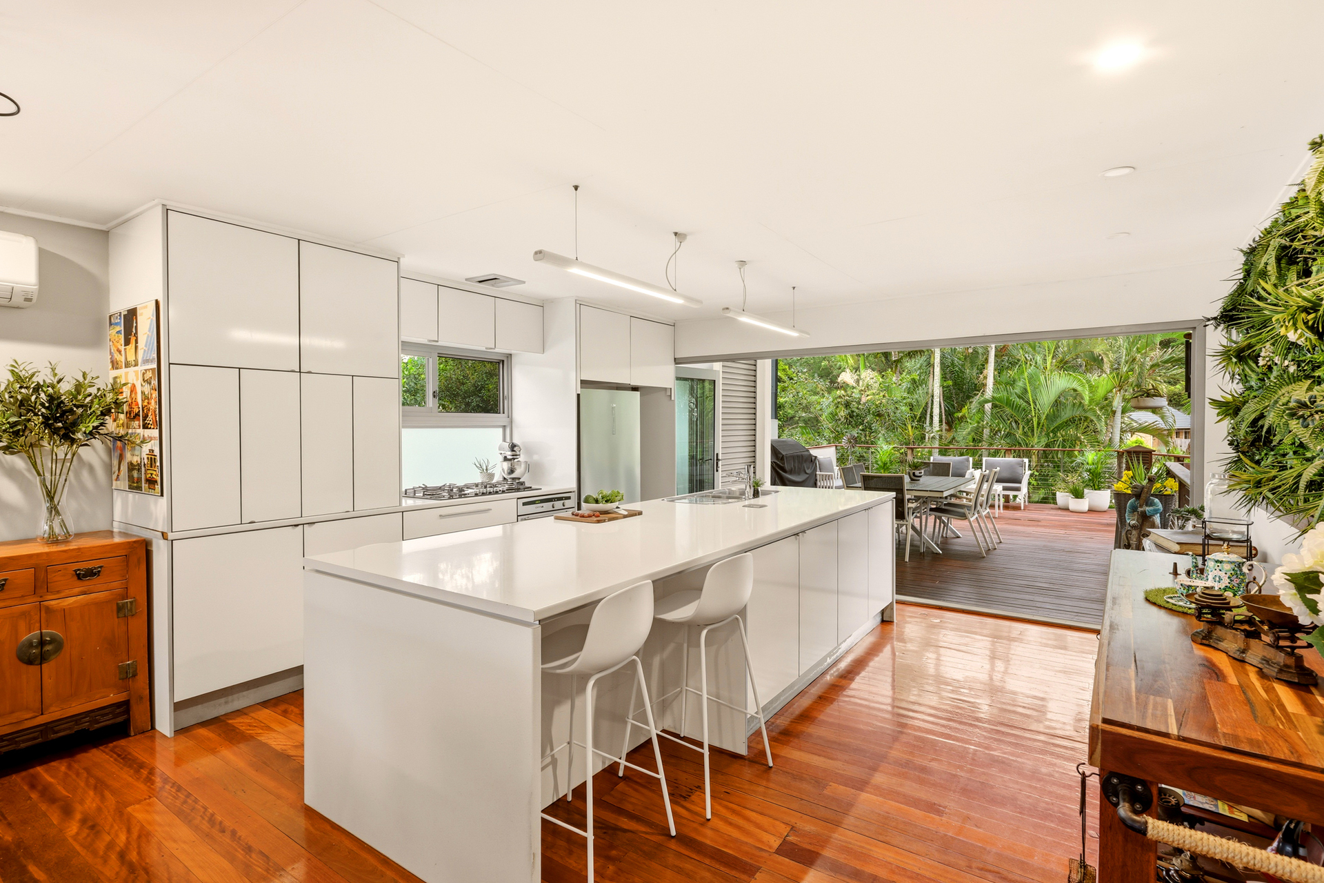 15 Balmore Street