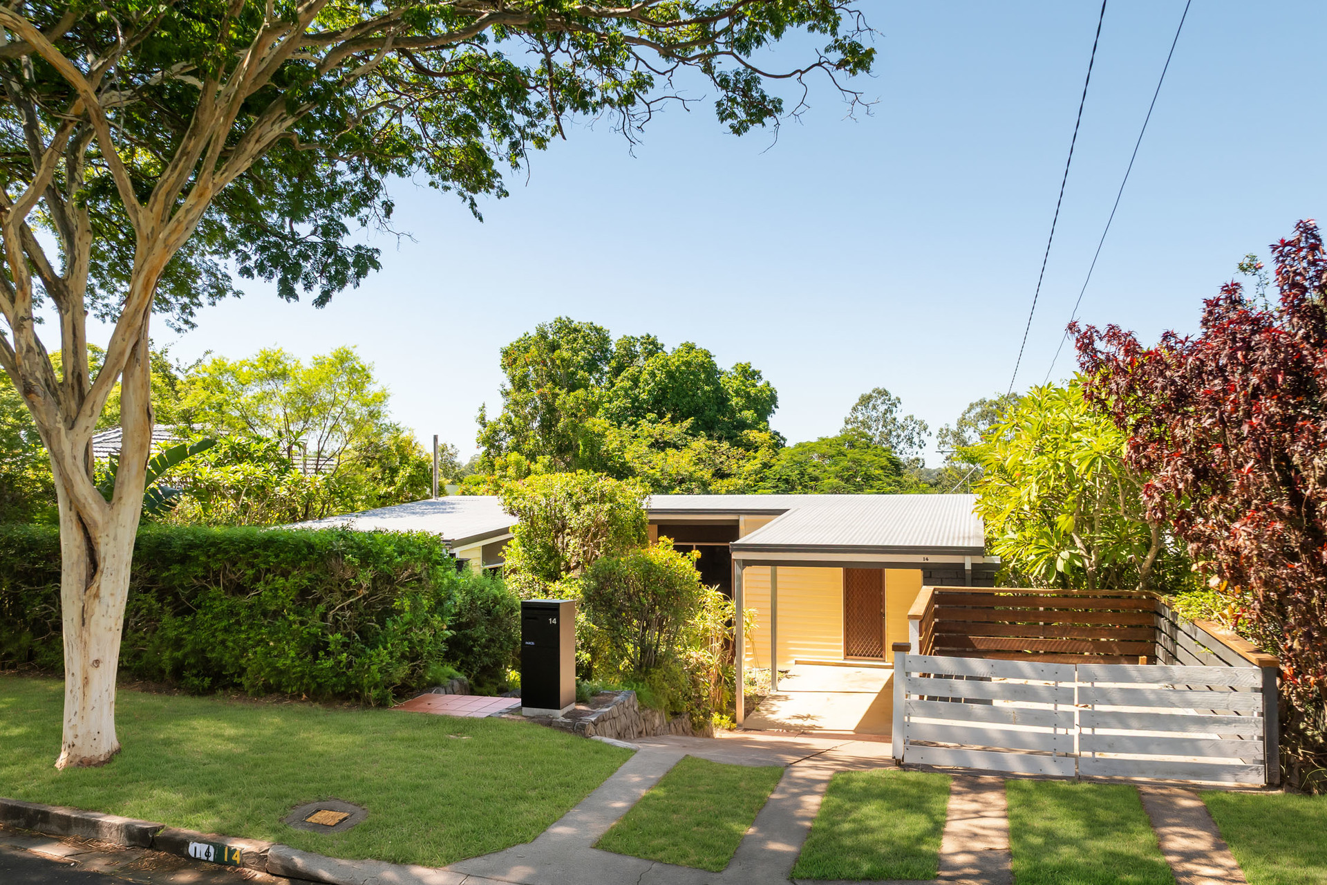 14 Euree Street