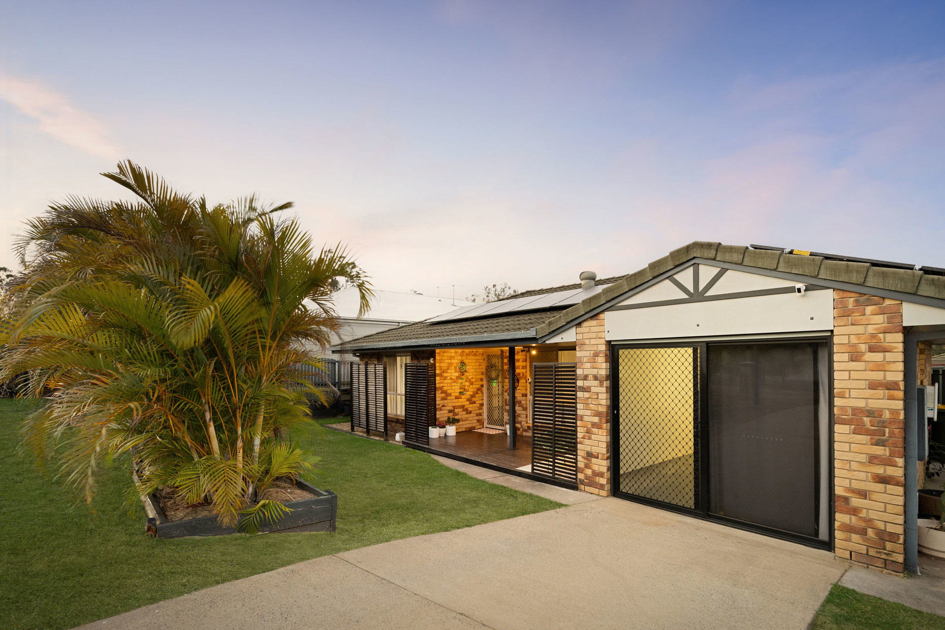 23 Mirage Street