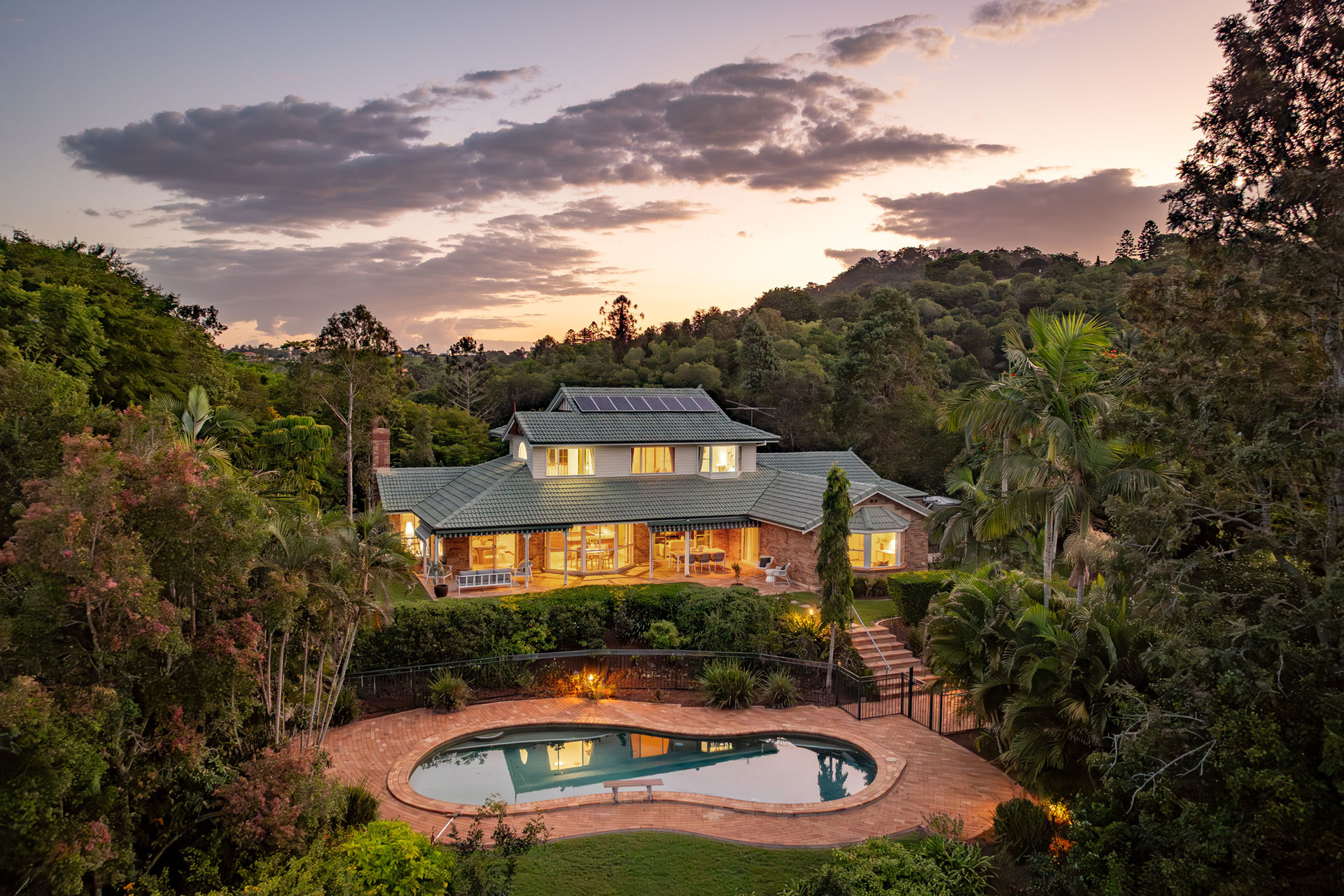 37 Corniche Place