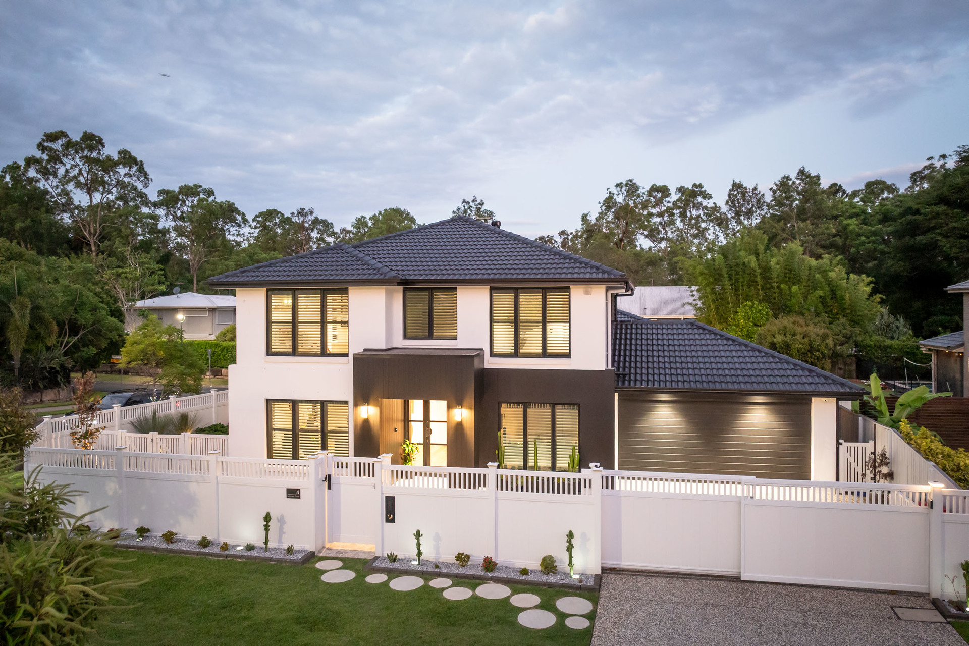 4 Lorikeet Close