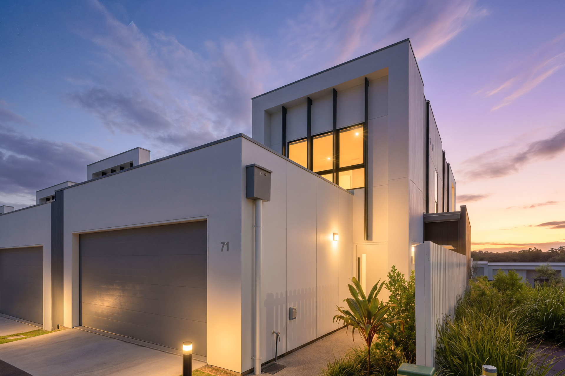 71/7 Lawrence Lyons Place