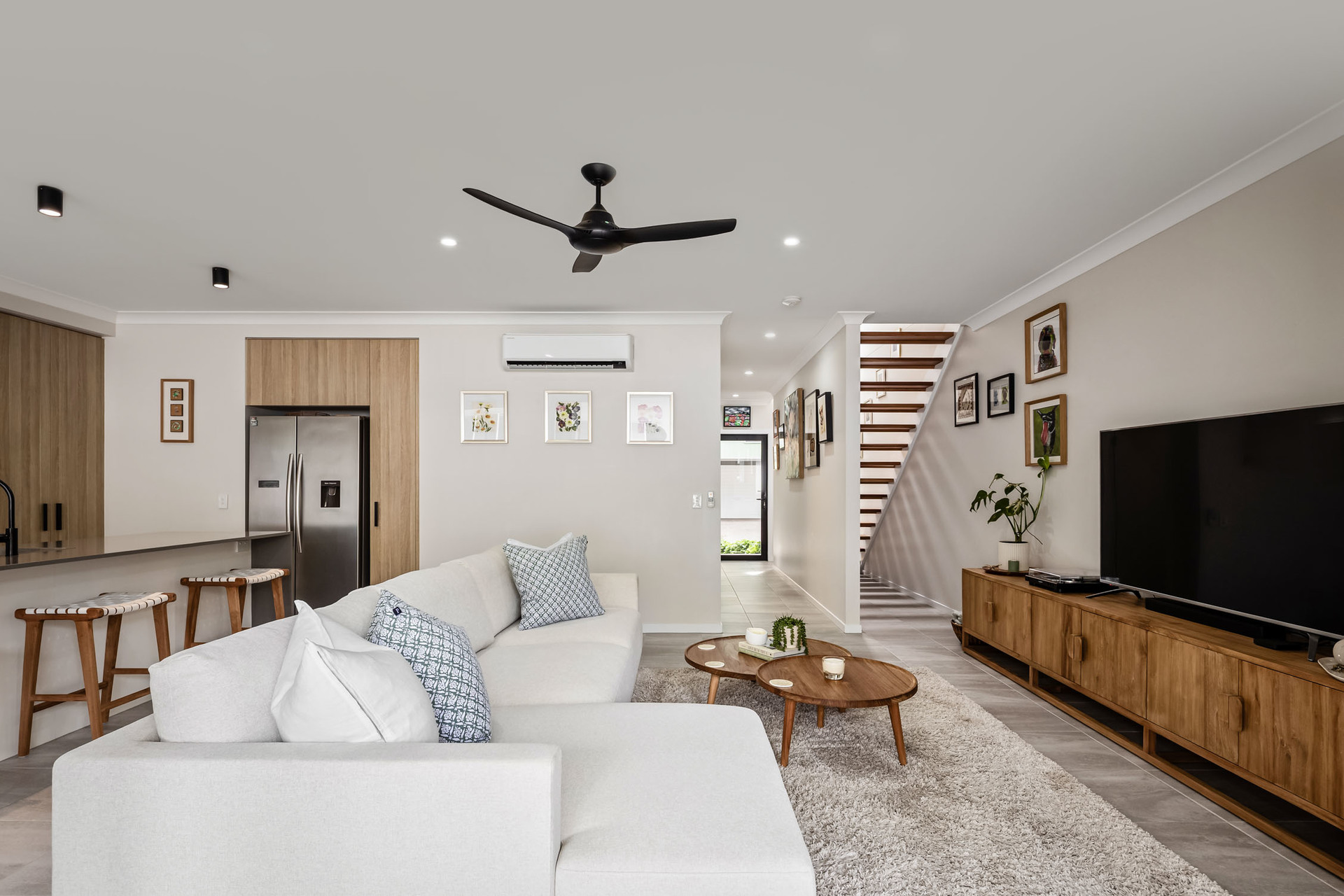 407/33e Kersley Road
