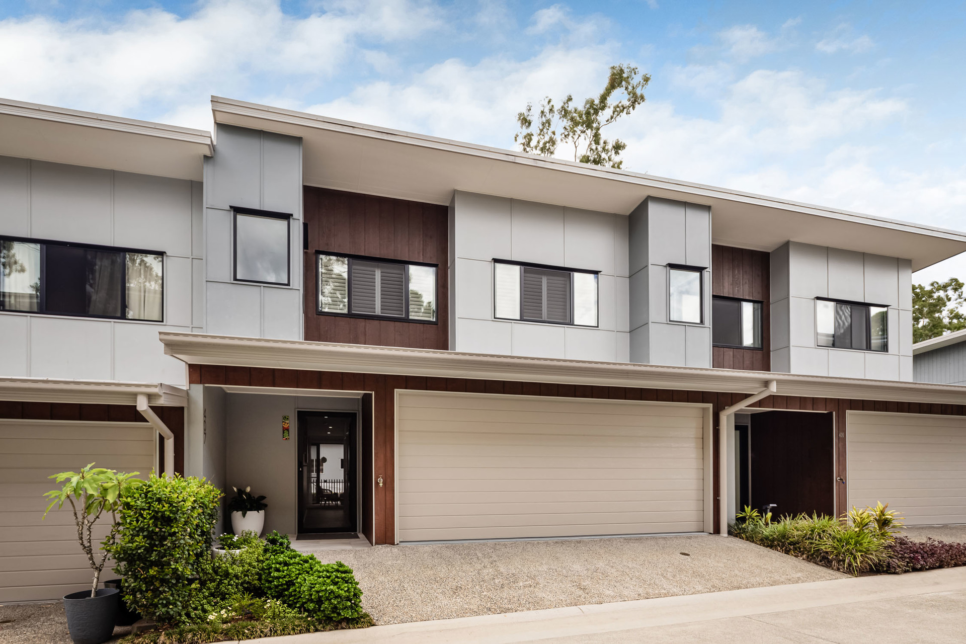 407/33e Kersley Road