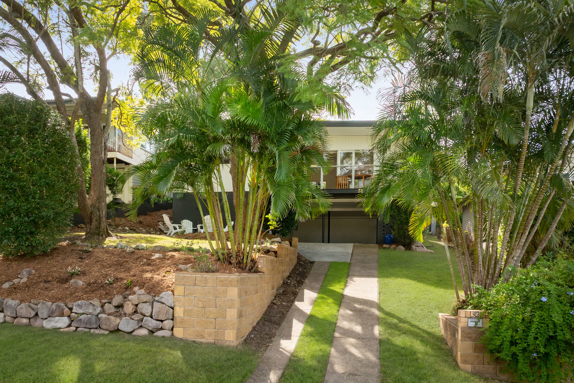 32 Alkina Street