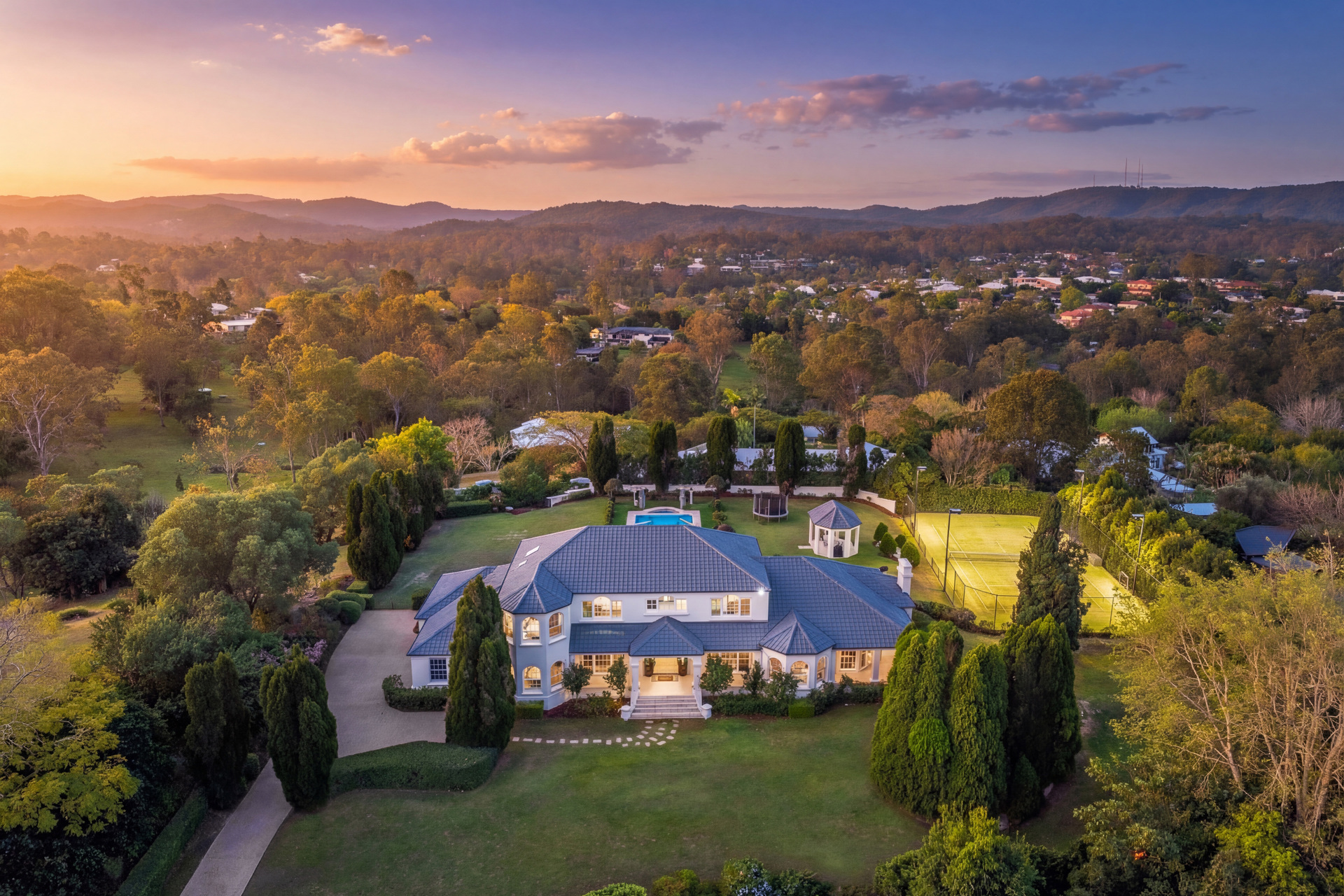 17 Leatherwood Place