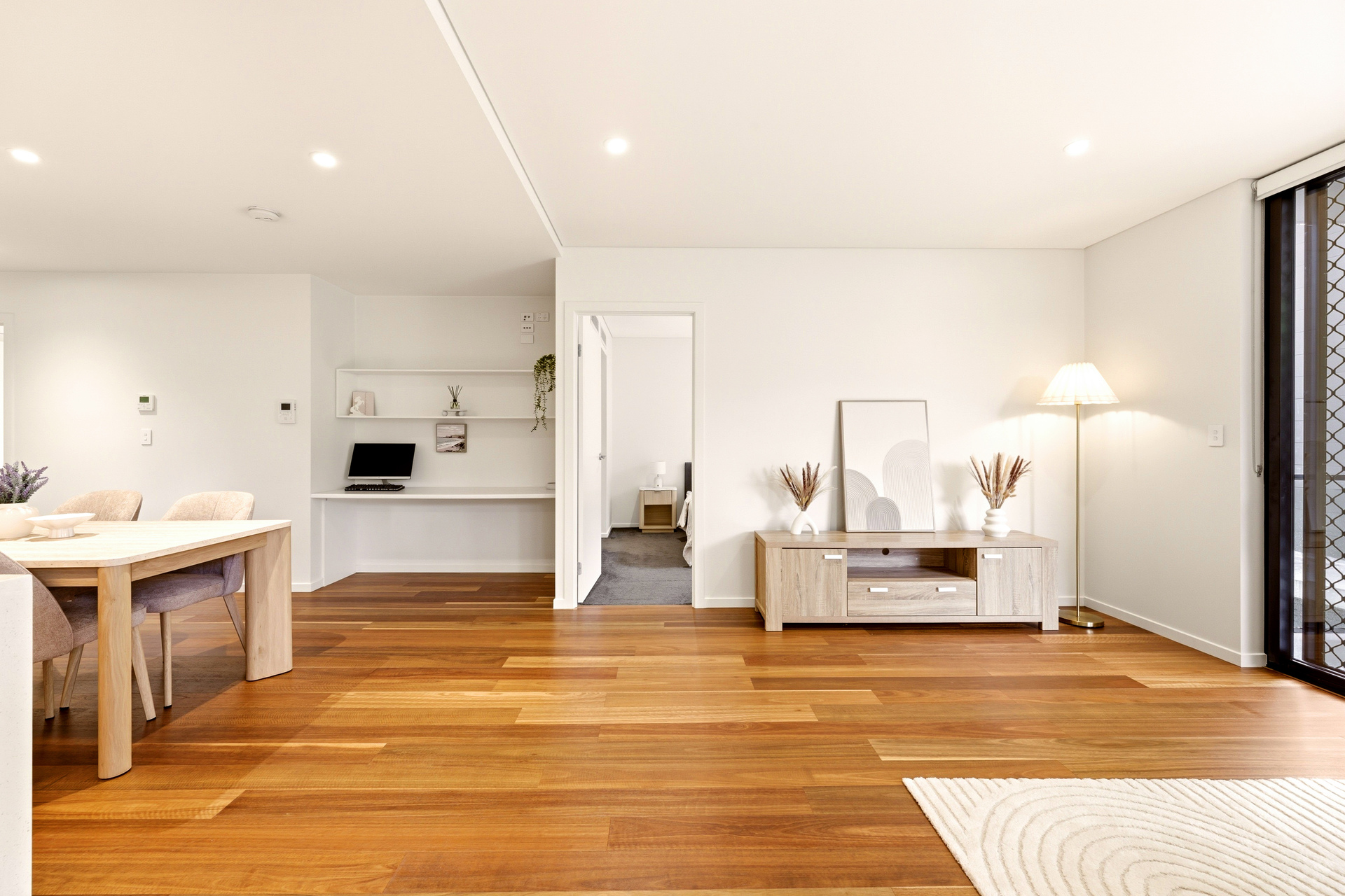 9/2 Woolley Street