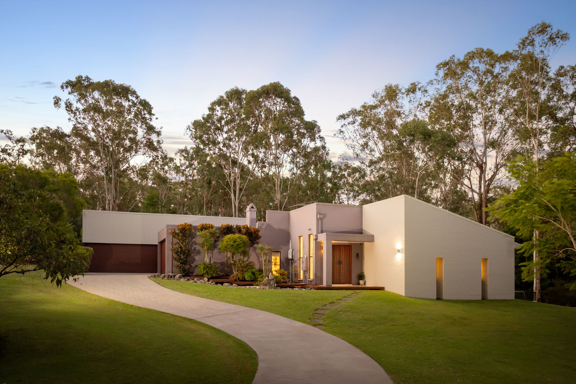 121 Bainbridge Drive