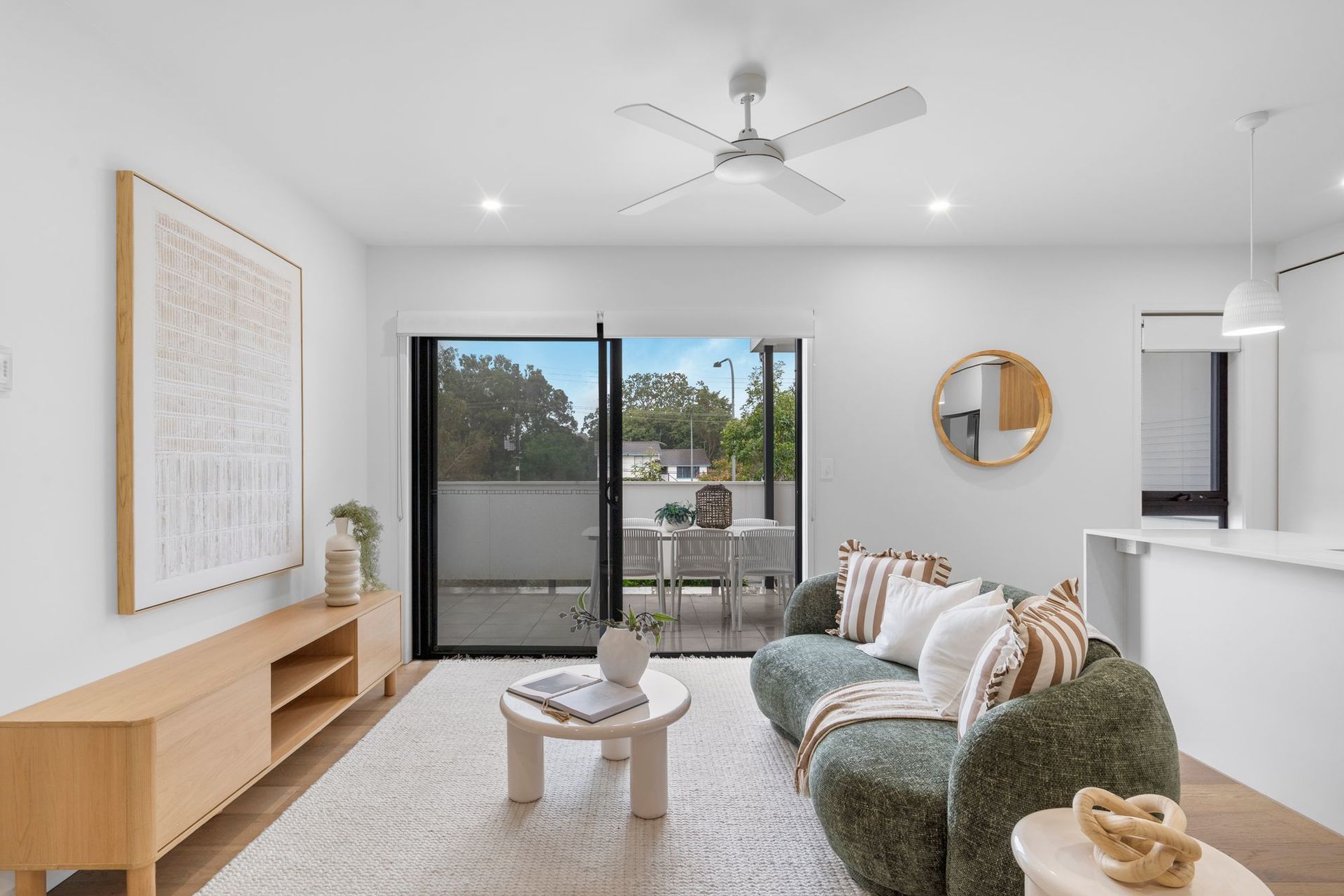 8/8 Lawrence Lyons Place