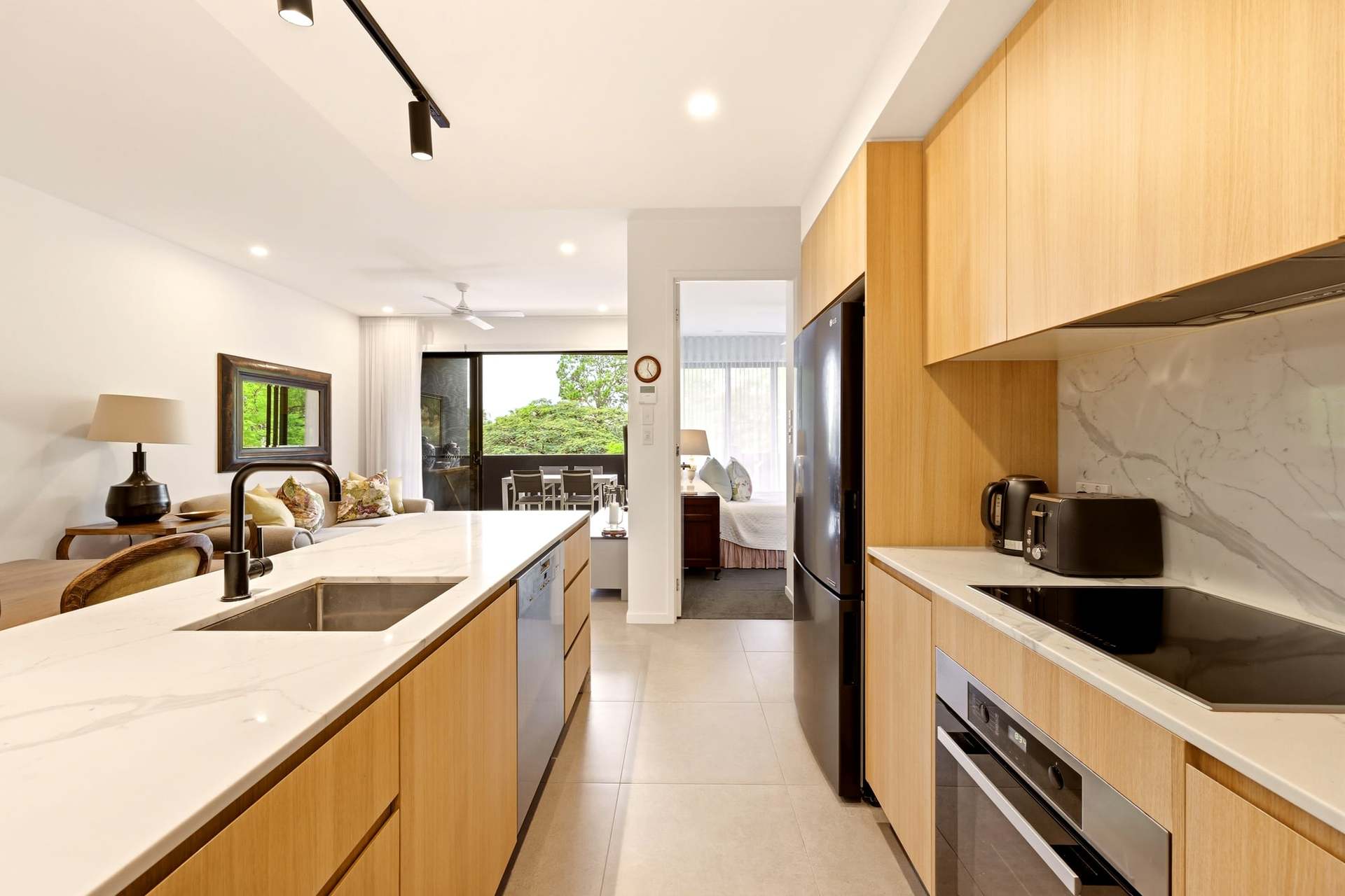 4/4 Shirley Street