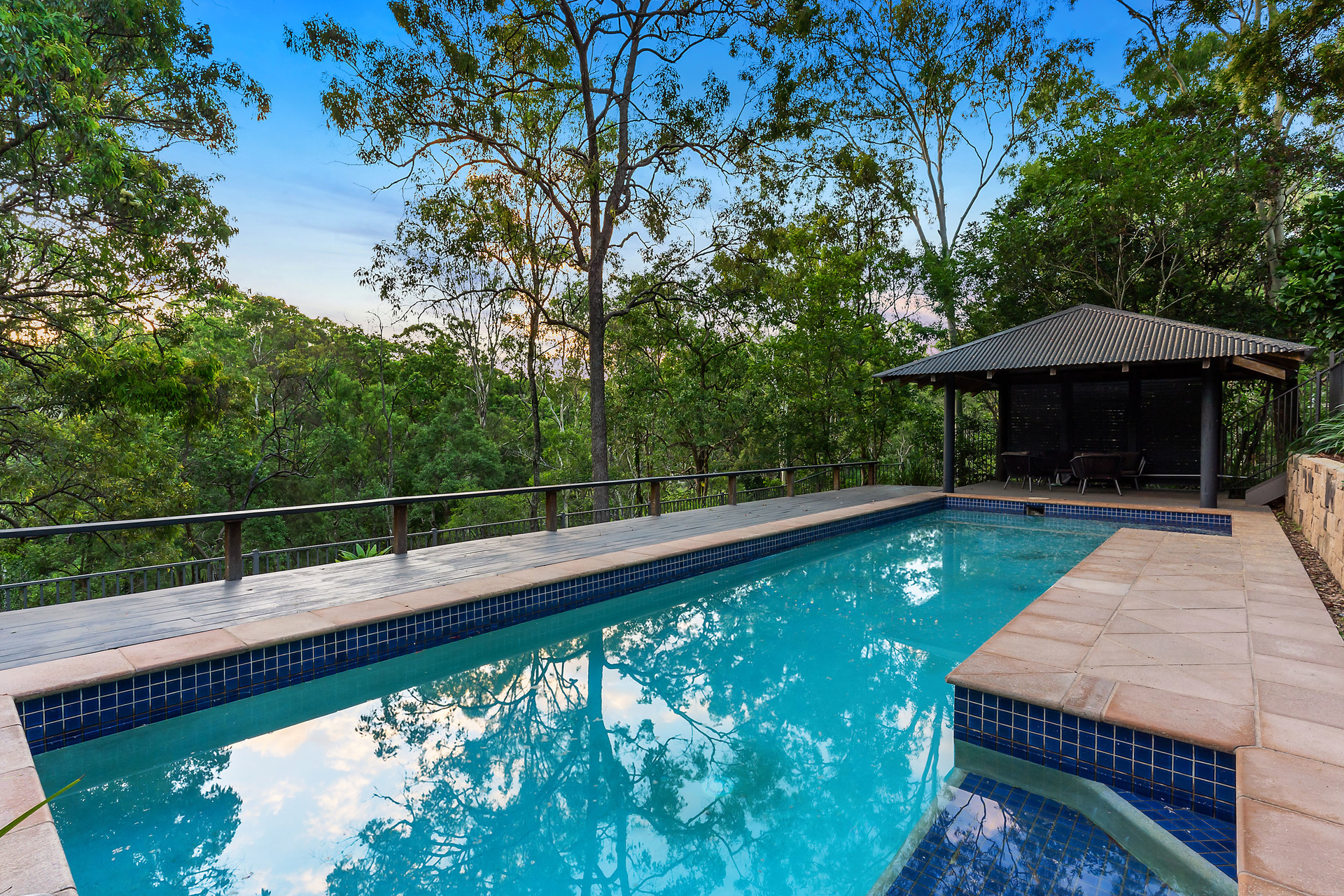 90 Huntingdale Street