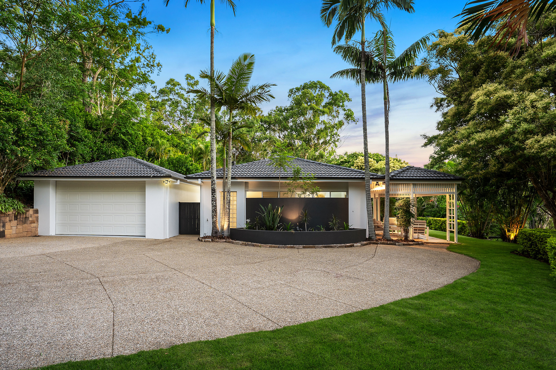 90 Huntingdale Street