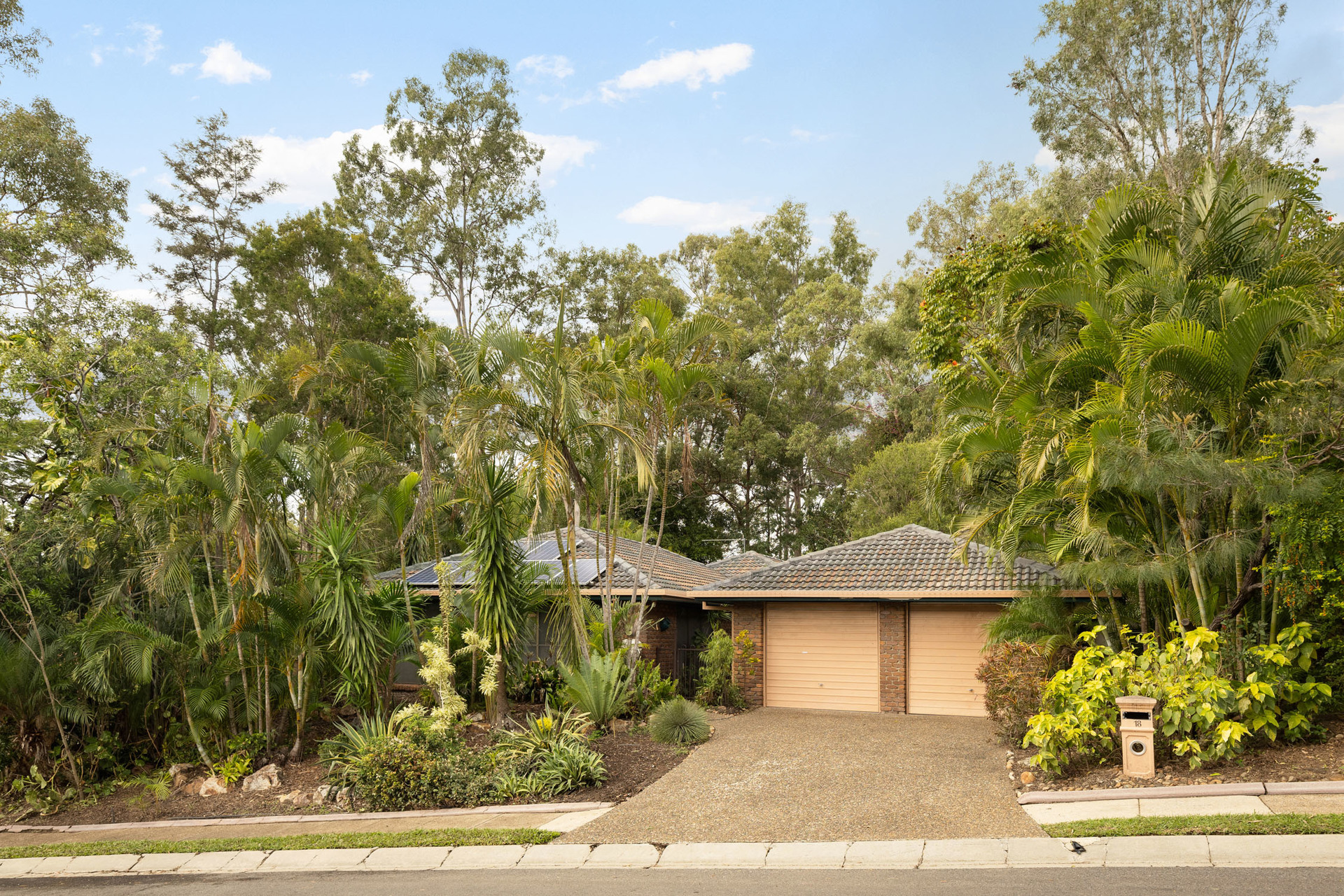 18 Pinkwood Street